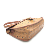 Vesutos Leather Messenger Bag