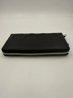 GUCCI Zip Black Front Logo Embossed Wallet