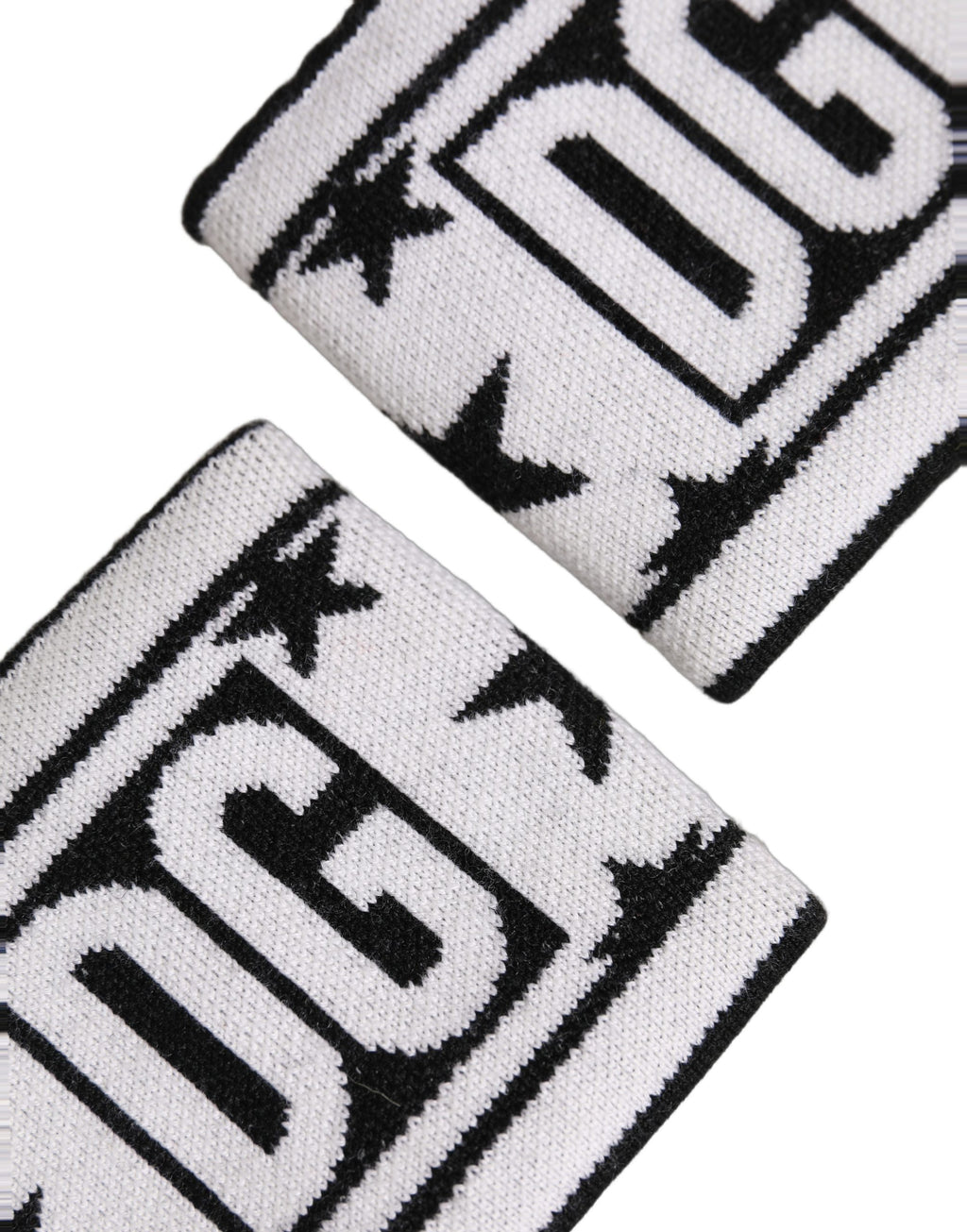 Men Set White Black Wool Logo #DGMILLENNIALS Wristband