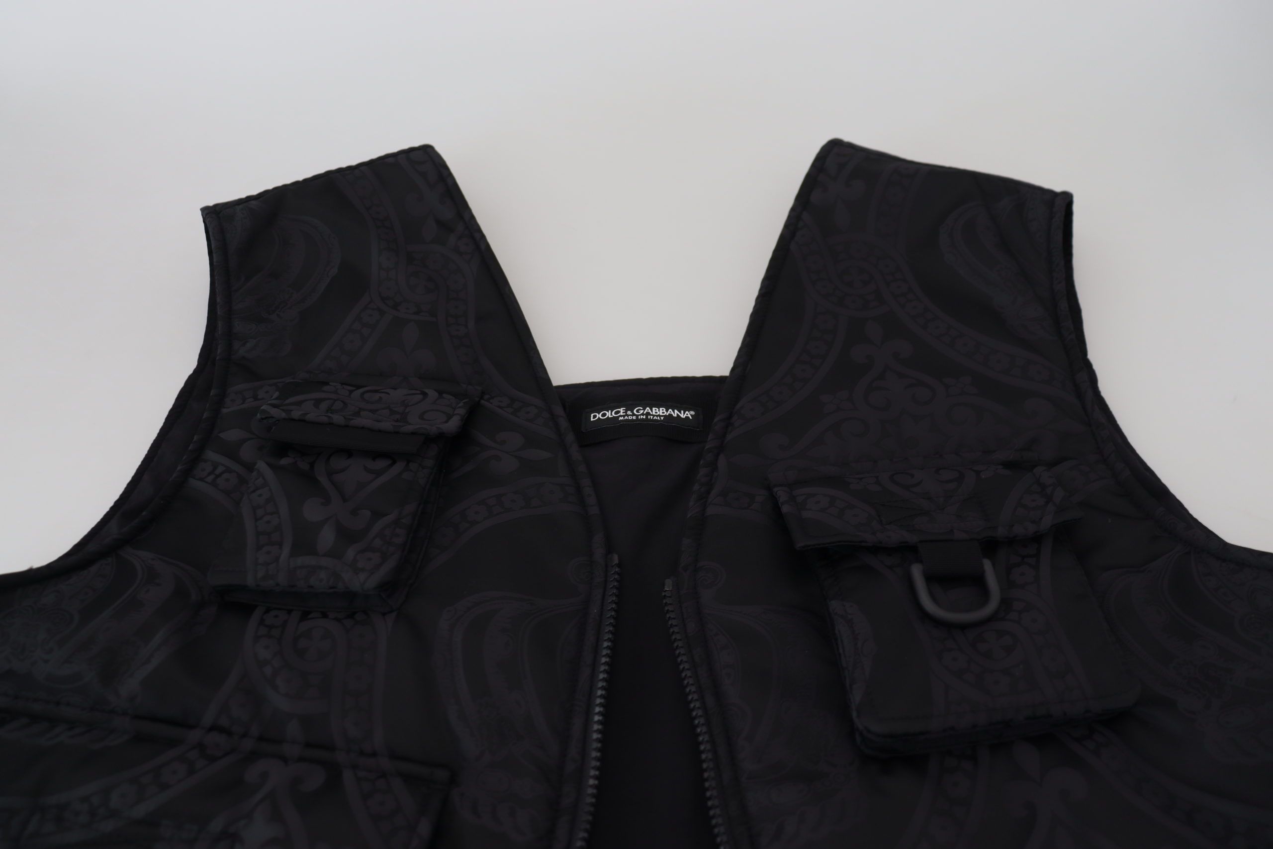 Black Nylon Full Zip Sleeveless Jacket