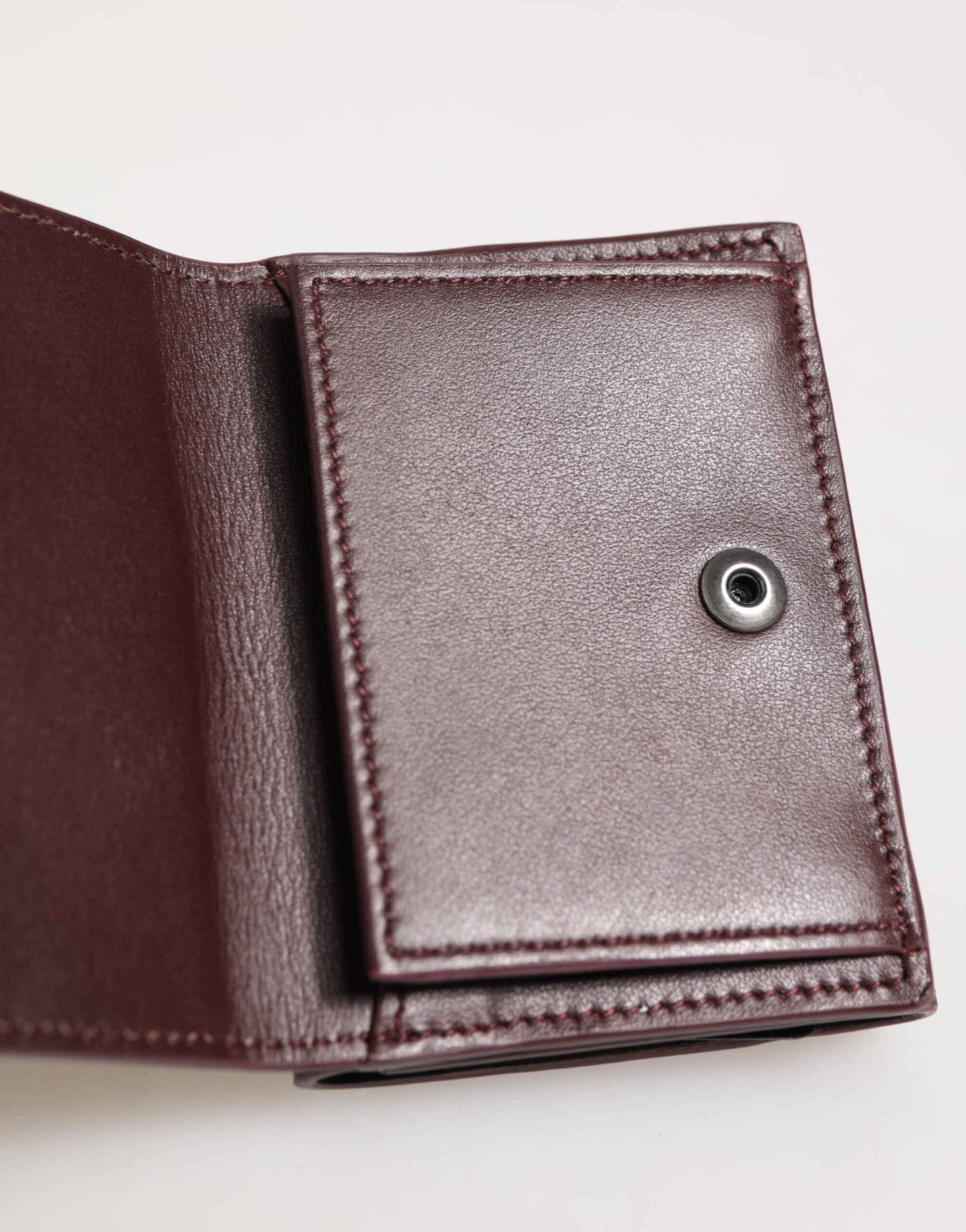 Leather Embossed Logo Trifold Men Card Holder Dark Brown